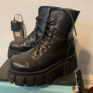 Black Platform Lace-Up Combat Boots for Women